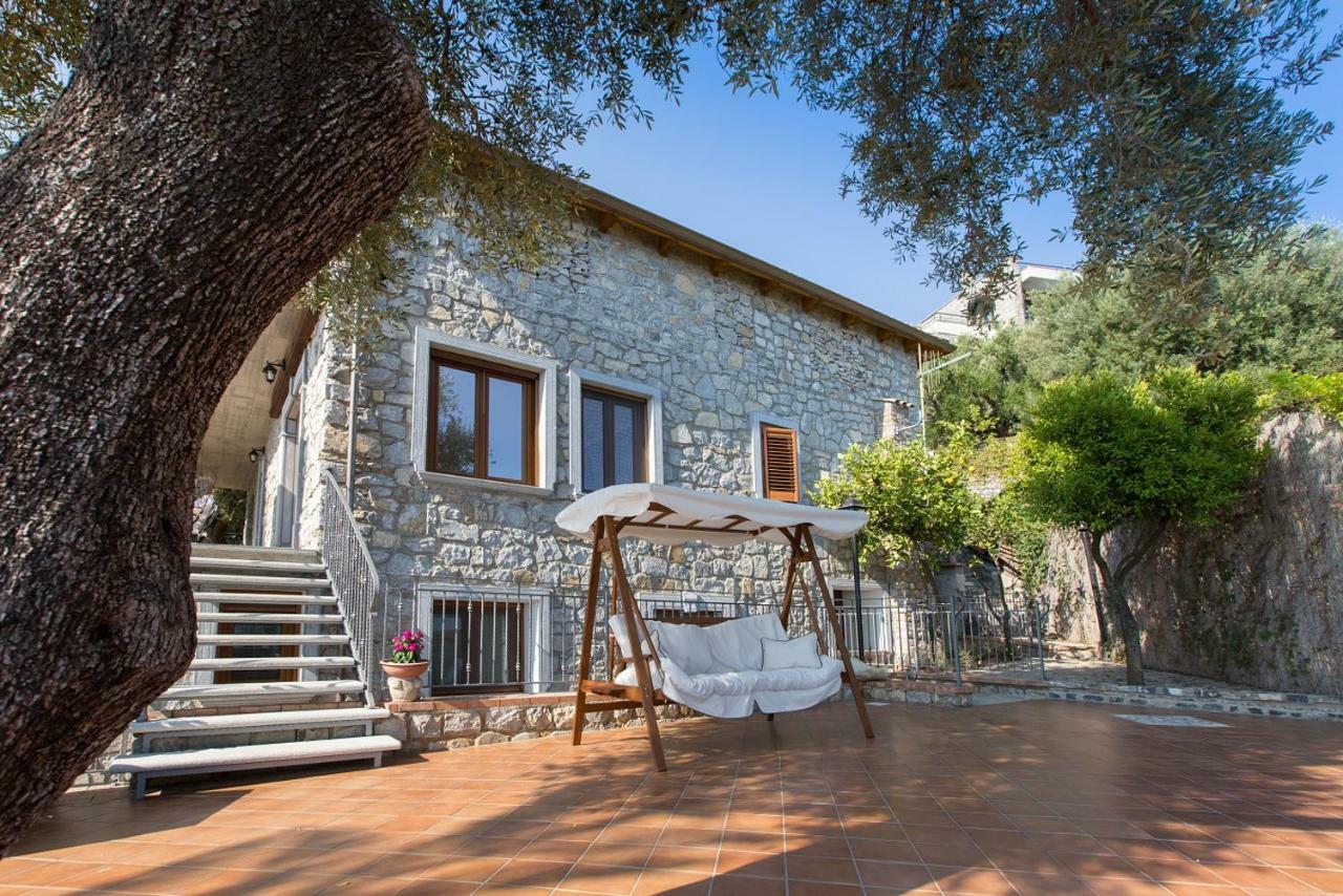 B&B Incanto Del Mare 팔리누로 외부 사진